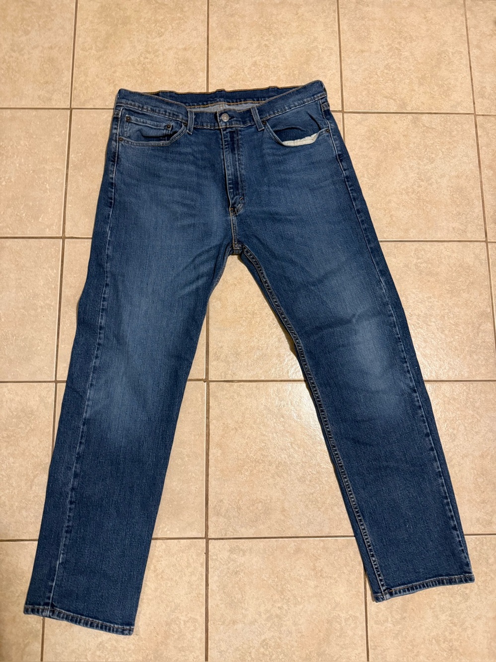 Levi's 505 Regular Fit Men's Jeans 38x32 Medium Wash Blue Denim Classic 5Pocket